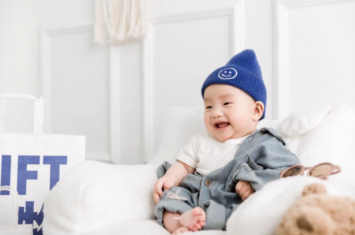 偃师宝宝躺着吃奶有影响吗